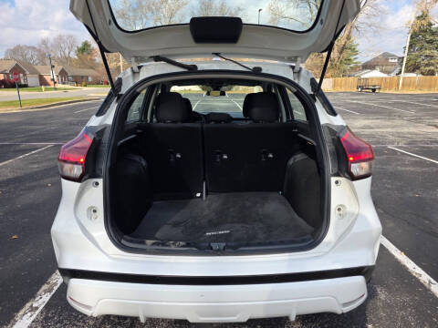 2023 Nissan Kicks SV