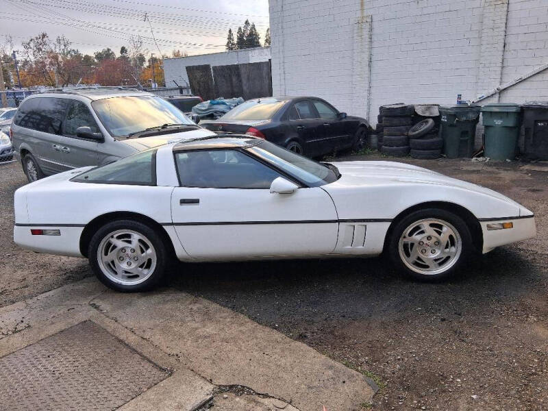 1990 Chevrolet Corvette's photo