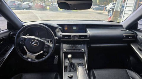 2017 Lexus IS 200t