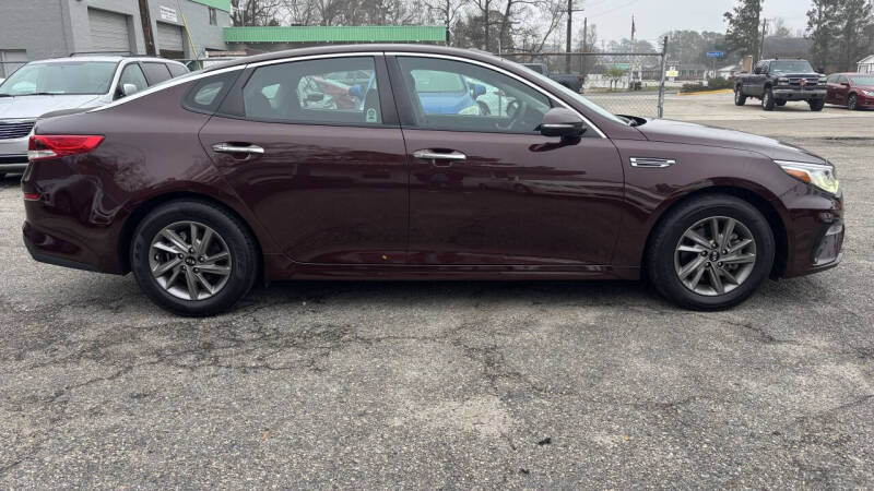 2020 Kia Optima LX's photo