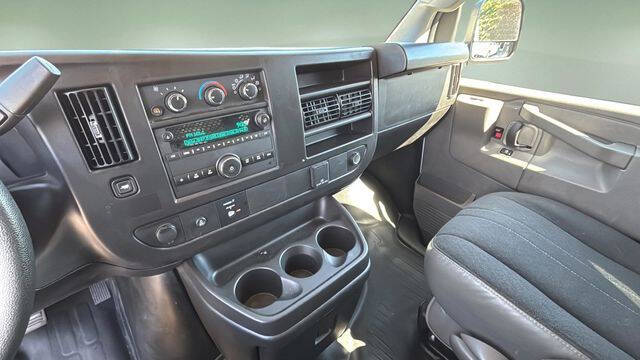 2024 GMC Savana 2500
