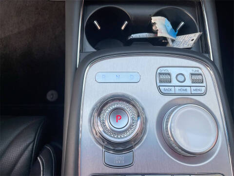 2024 Genesis G90 3.5T e-Supercharger