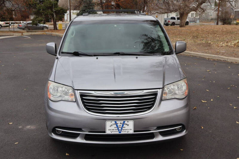 2013 Chrysler Town and Country Touring