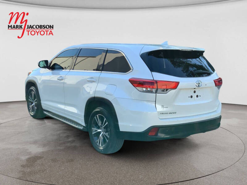 2017 Toyota Highlander LE Plus
