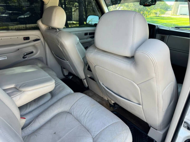 2004 Cadillac Escalade