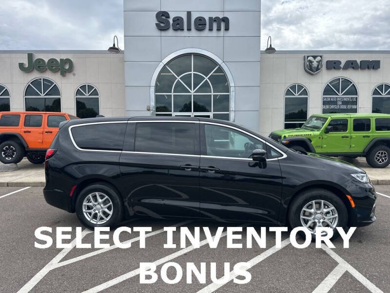 2026 Chrysler Pacifica Select