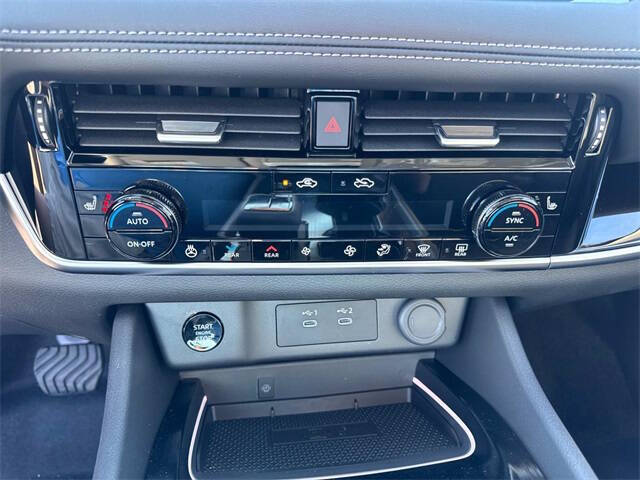 2025 Nissan Rogue SL