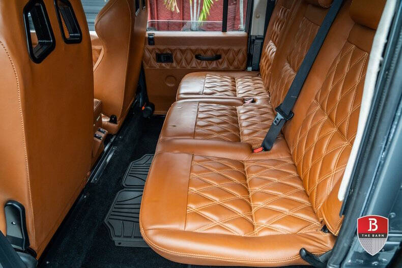 1987 Land Rover Defender