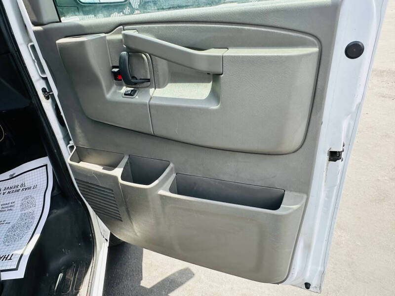 2016 Chevrolet Express 2500