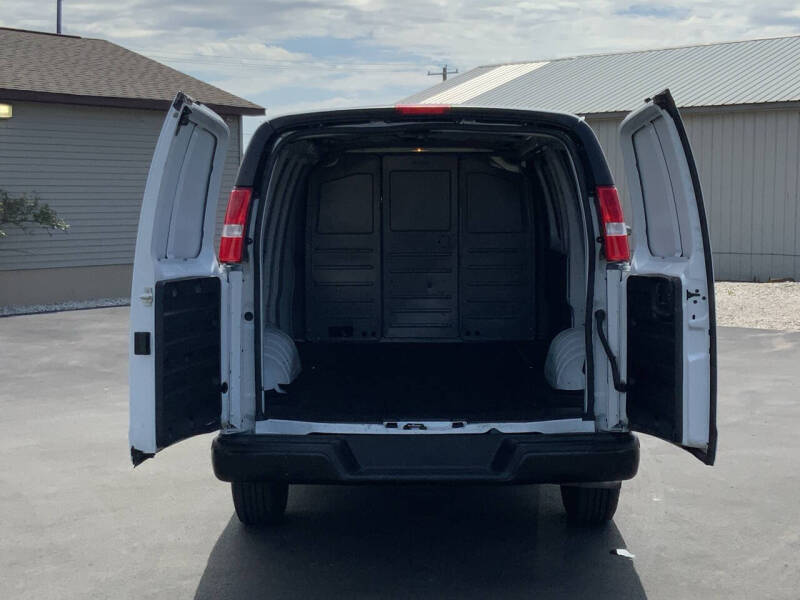 2021 Chevrolet Express 2500