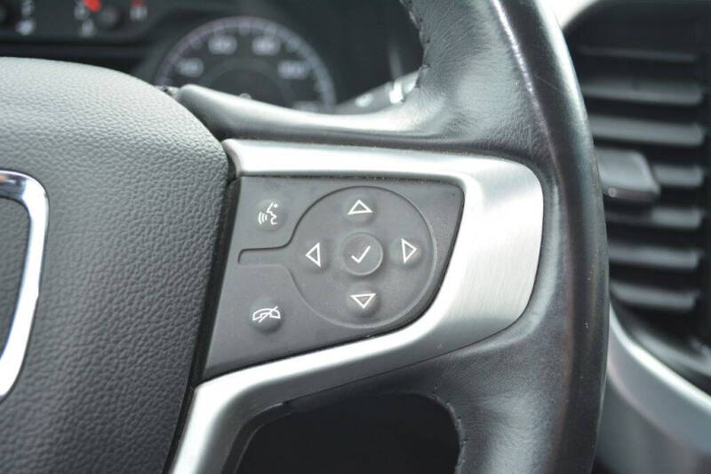 2018 GMC Acadia SLE-2