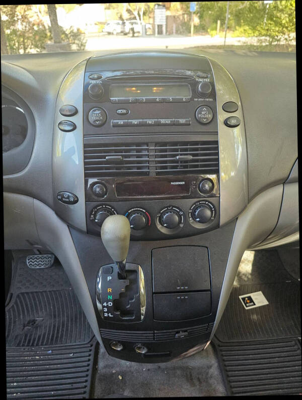 2006 Toyota Sienna