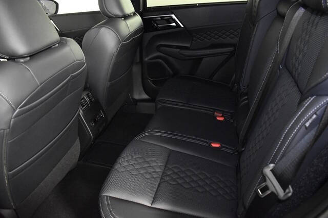 2025 Mitsubishi Outlander PHEV SEL Black Edition