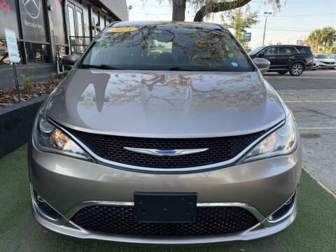 2018 Chrysler Pacifica Touring Plus