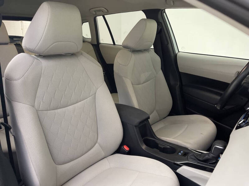 2022 Toyota Corolla Cross LE