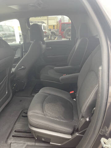 2013 GMC Acadia SLE-2