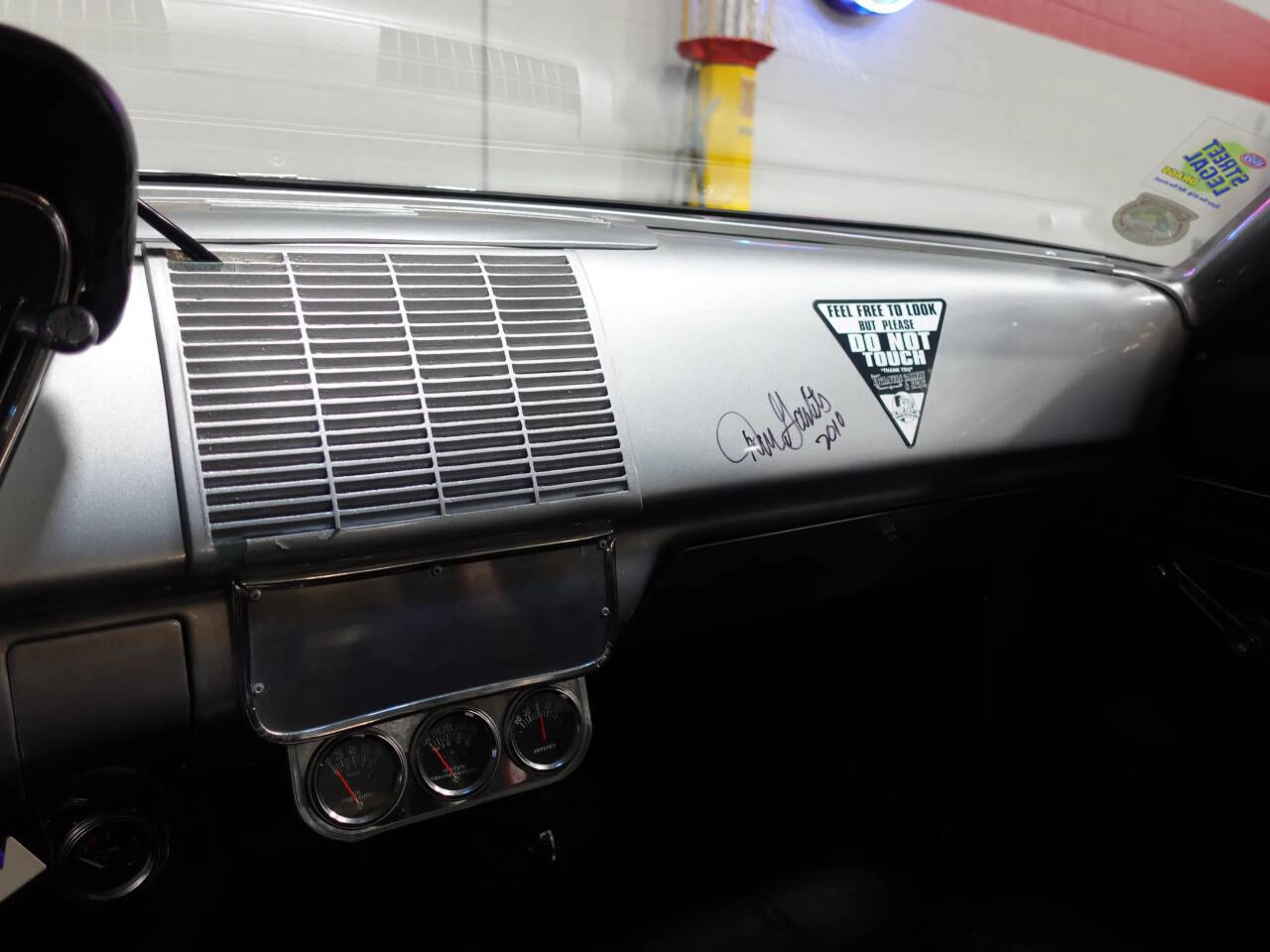 1963 Plymouth Savoy 34