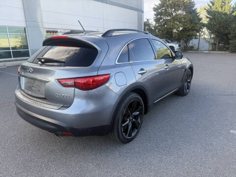 2015 Infiniti QX70