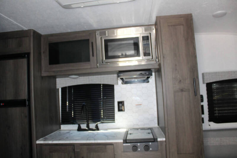 2022 Coachmen RV Clipper 182DBU