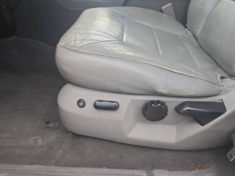 2003 Ford Expedition XLT