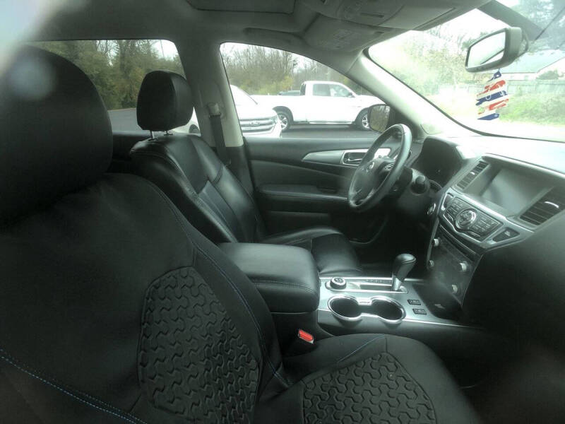 2017 Nissan Pathfinder