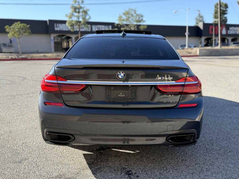 2017 BMW 7 Series 740i