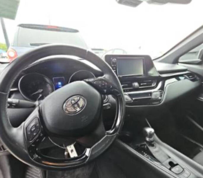 2018 Toyota C-HR XLE Premium