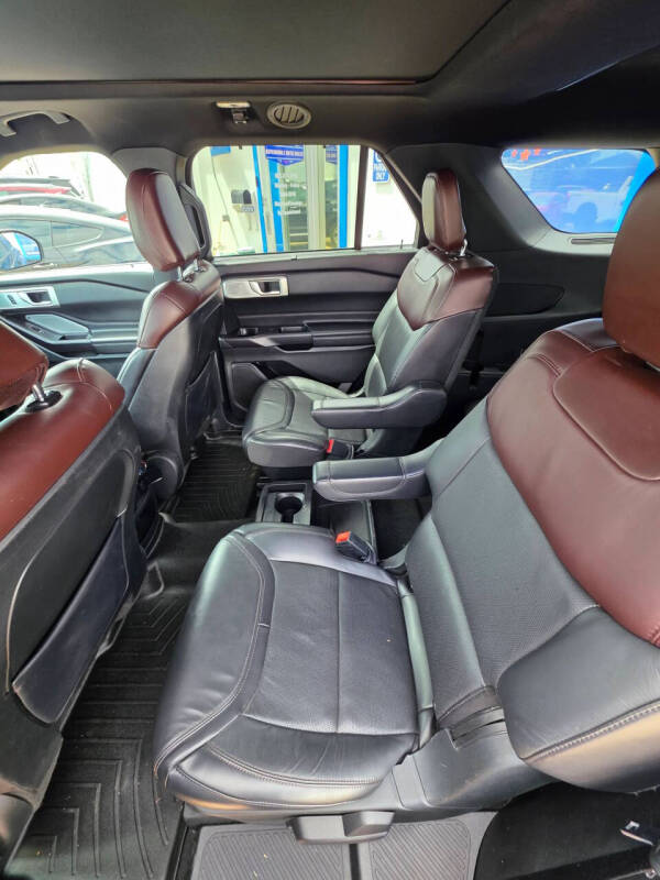 2020 Ford Explorer Platinum