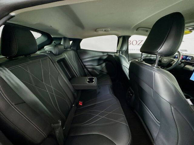 2022 Ford Mustang Mach-E Select