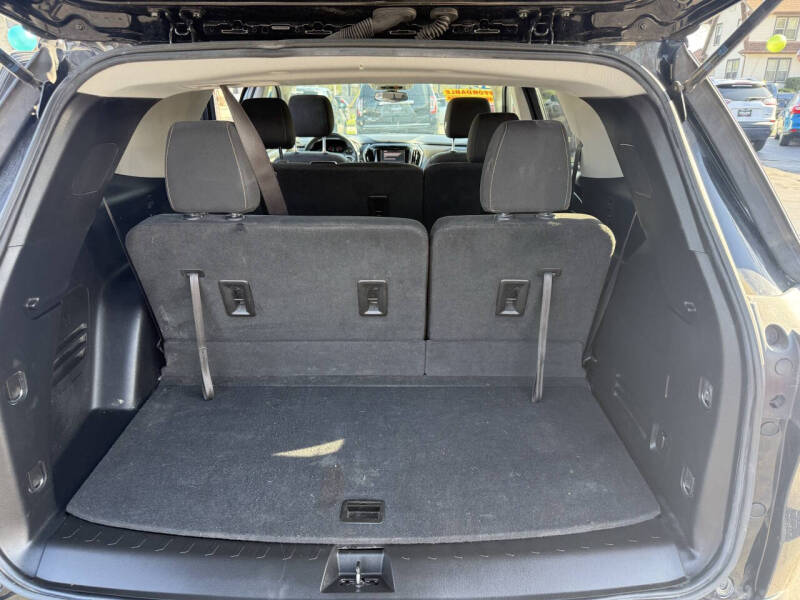 2021 Chevrolet Traverse LS