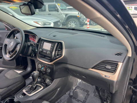 2014 Jeep Cherokee Sport