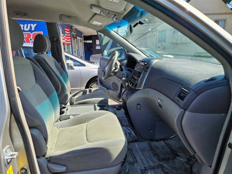 2008 Toyota Sienna