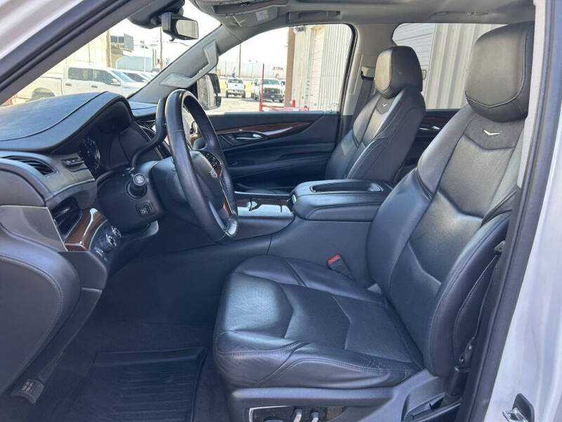 2020 Cadillac Escalade Luxury