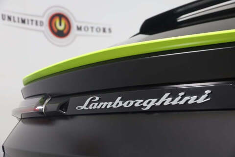 2022 Lamborghini Urus