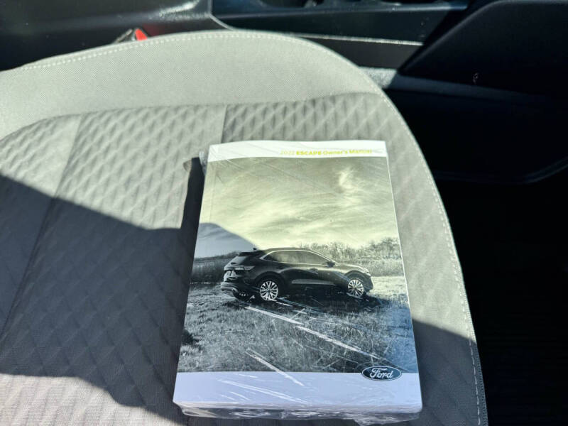 2022 Ford Escape SE