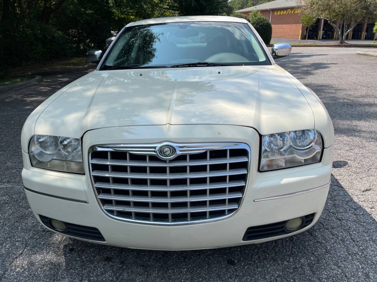 2009 Chrysler 300 for sale at Megamotors JRD in Alpharetta, GA