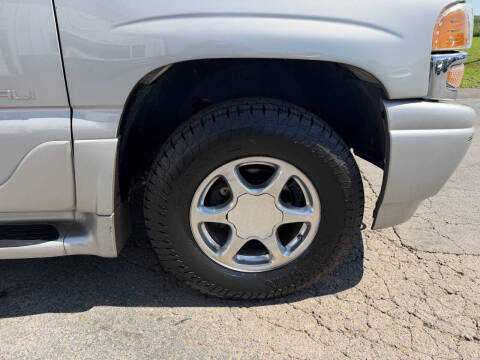 2005 GMC Yukon Denali