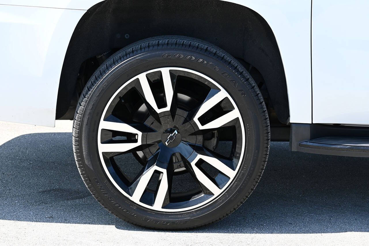 2019 Chevrolet Suburban 38
