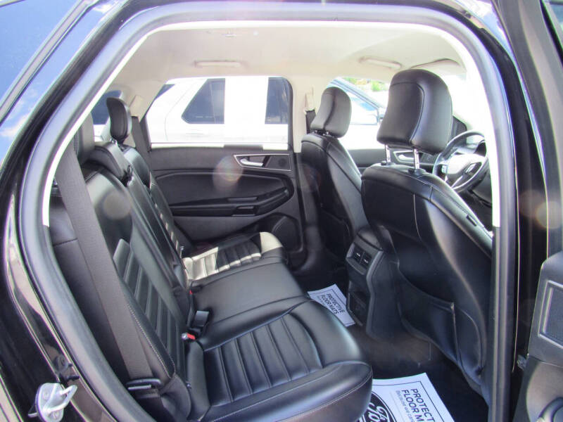 2023 Ford Edge