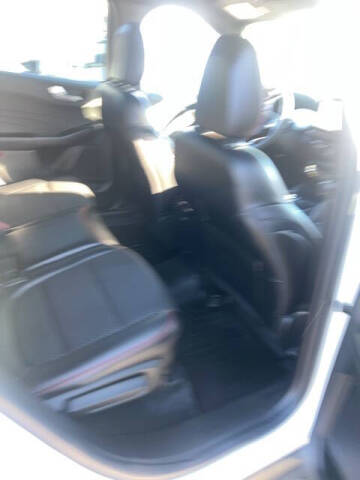 2023 Ford Escape Hybrid ST-Line Elite