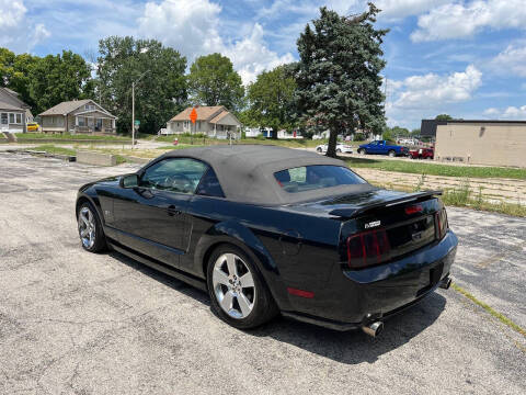 2005 Ford Mustang GT Premium
