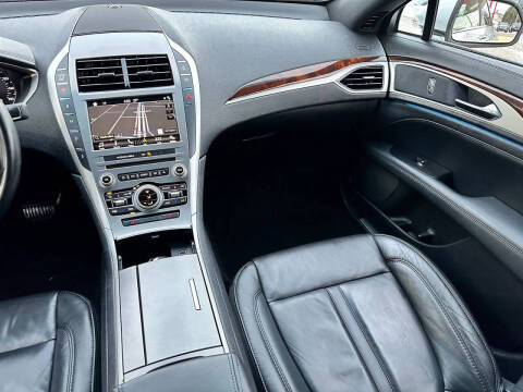 2017 Lincoln MKZ Select