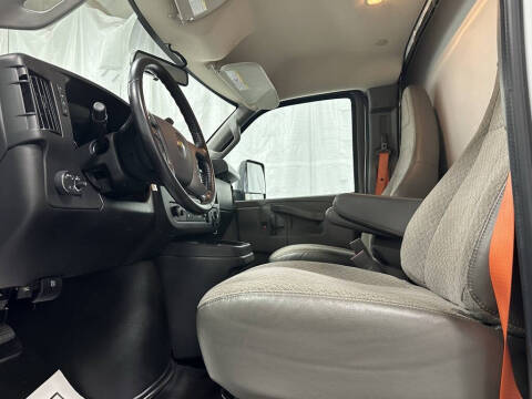 2022 Chevrolet Express 3500