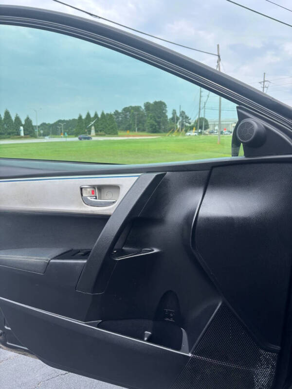 2015 Toyota Corolla LE