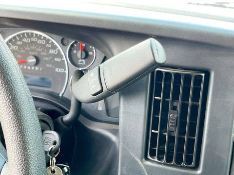 2025 Chevrolet Express 2500