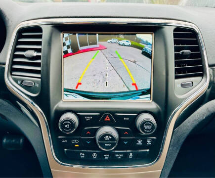 2017 Jeep Grand Cherokee Laredo