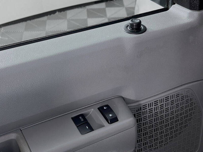 2012 Ford E-Series E-150