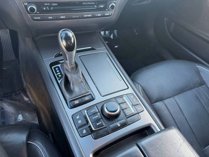 2015 Hyundai Genesis