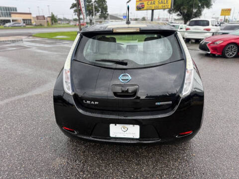 2011 Nissan LEAF SL