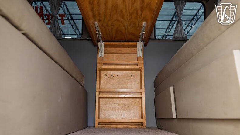 1977 Volkswagen Bus